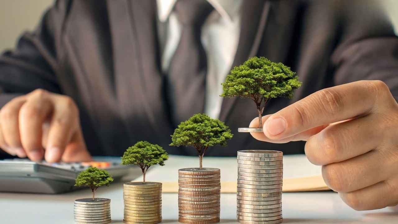 The 6-Figure Playbook: Mastering Wealth and Investments