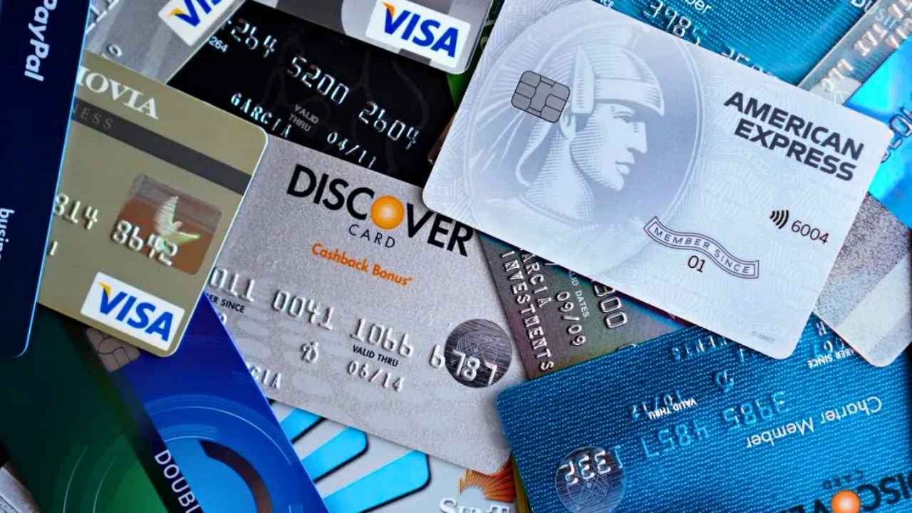 Best 5 Travel-Friendly Credit Cards for Building Credit 2026